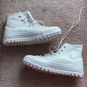 Women’s hi top converse